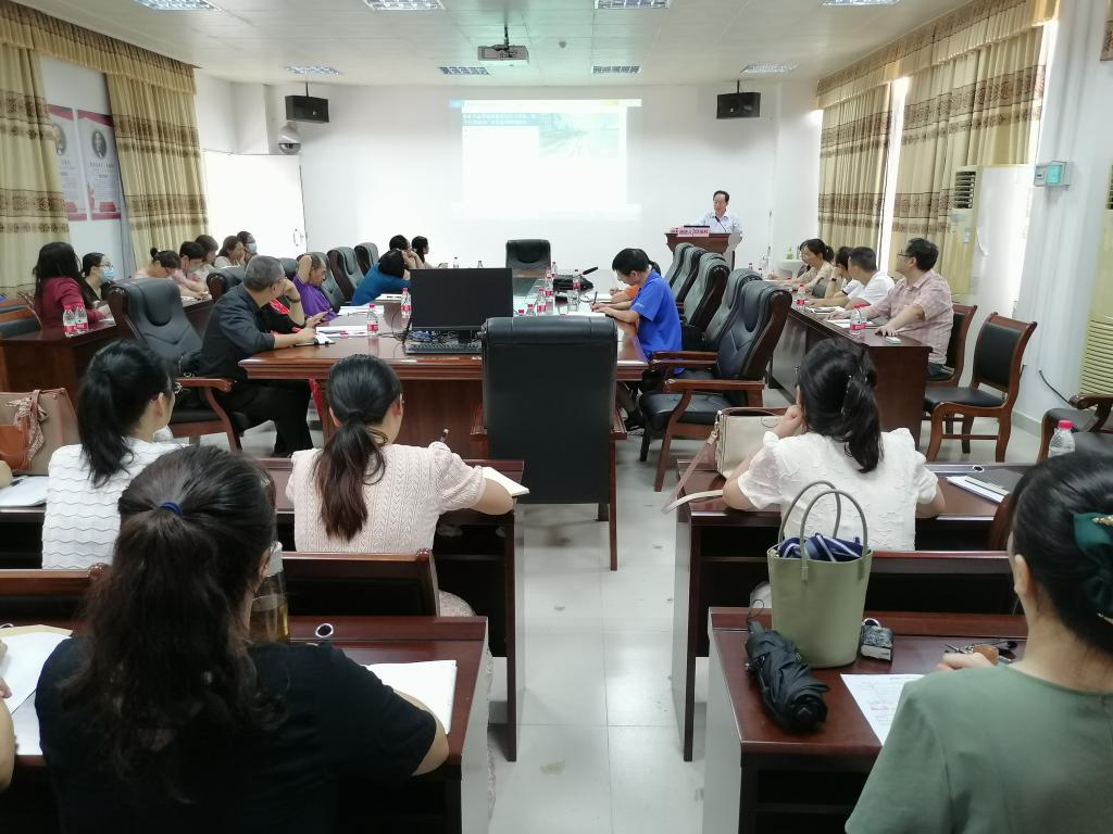 省第十三次黨代會宣講報告會現場1